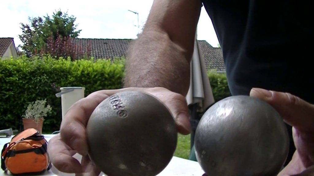 Quels produits utiliser pour entretenir ses boules de pétanque ?
