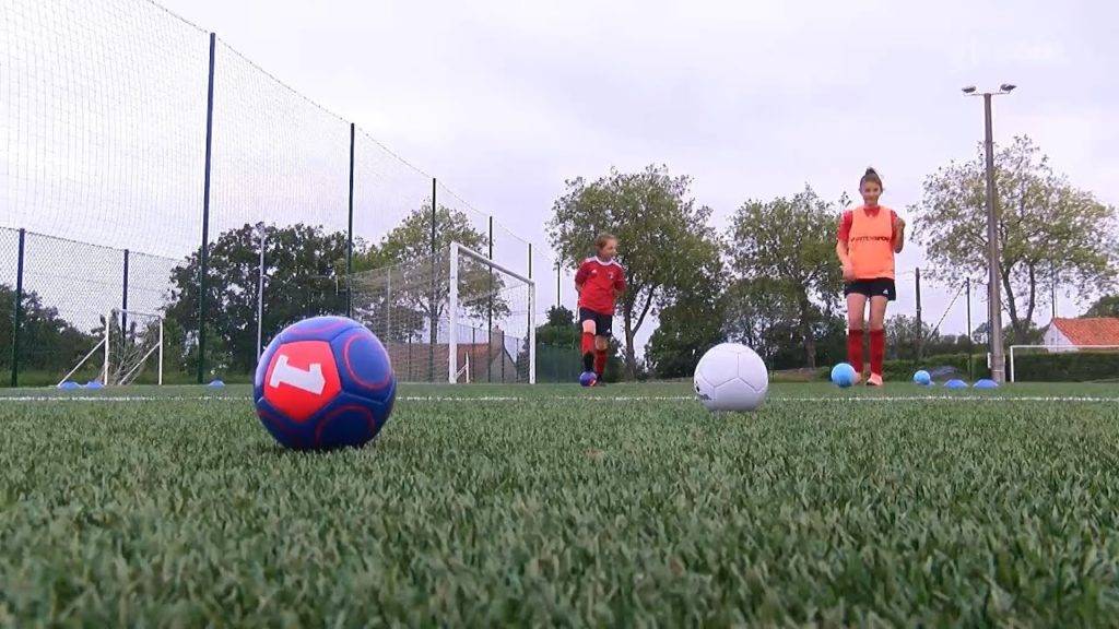 Feetbool : faire un mix de la pétanque et du foot est-il réellement possible ?